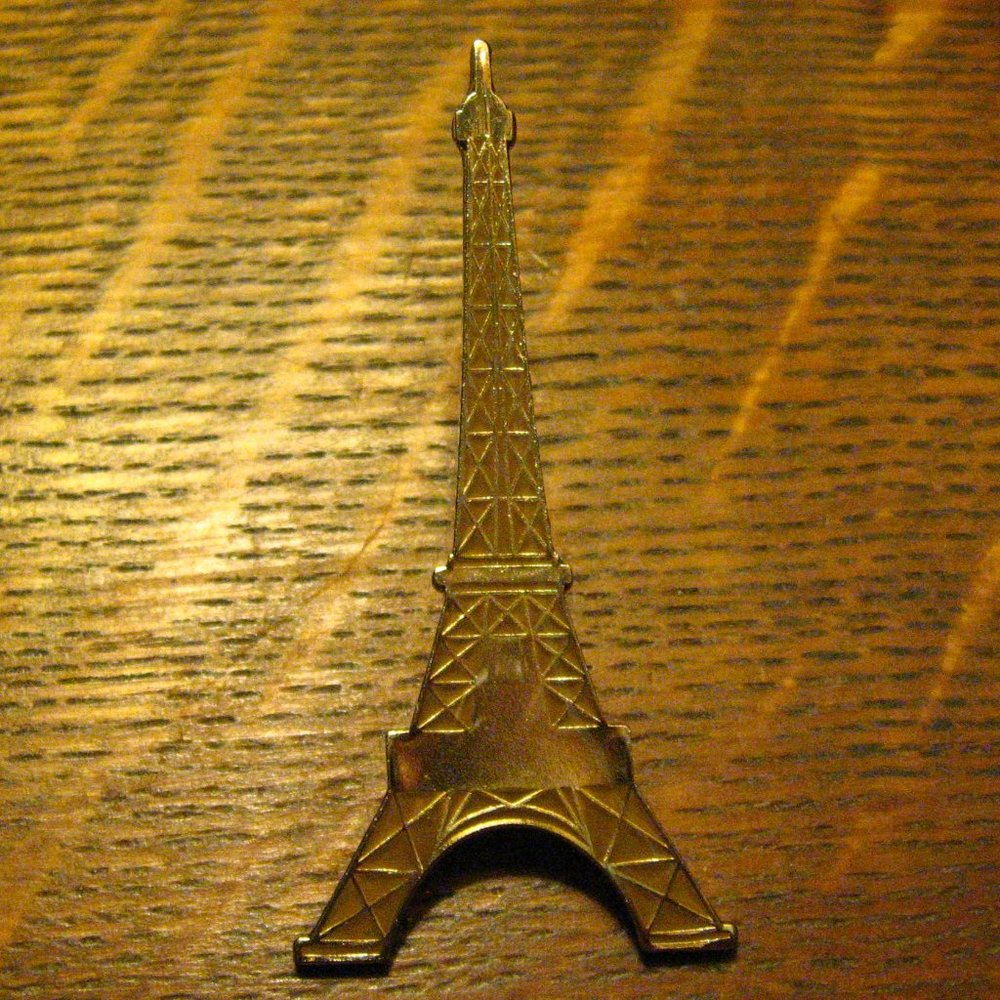 Disneyland Paris Eiffel Tower 2013 Trading Pin